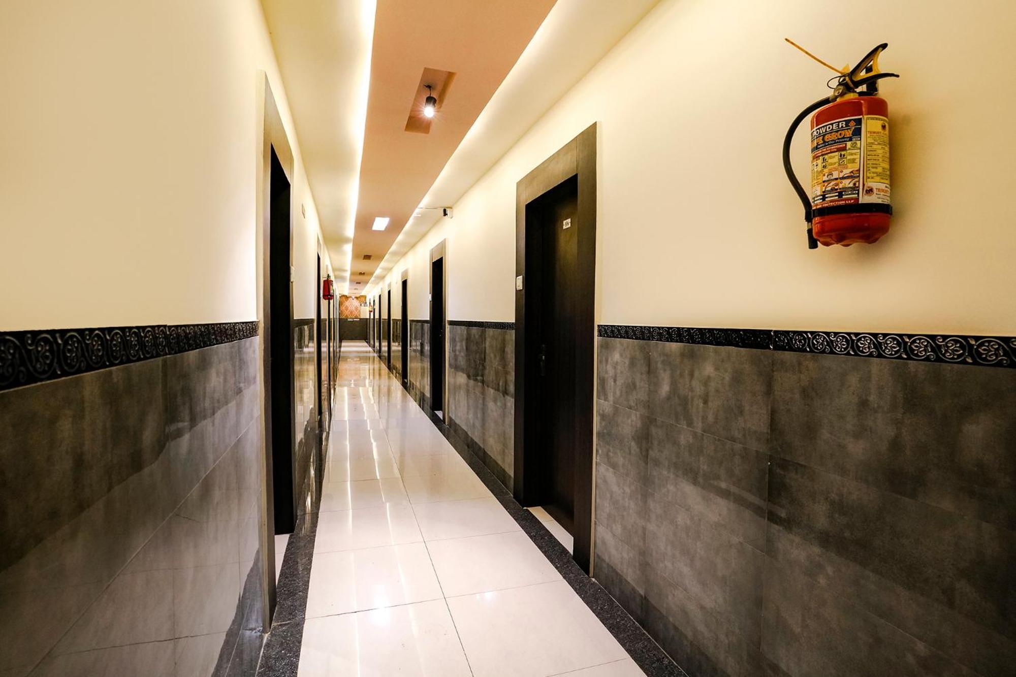 Fabhotel Sai Vihar Kolshet Exteriér fotografie